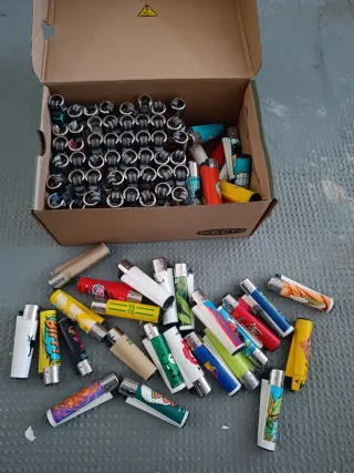 Encendedor Clipper Lote Variado Hay menos de 100