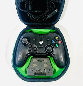 Xbox Series S + Accesorios PRO Gaming