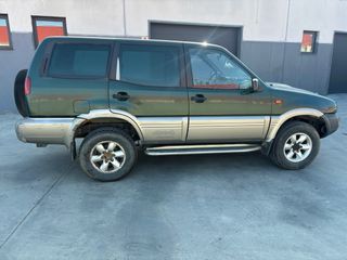 Nissan Terrano II 1999