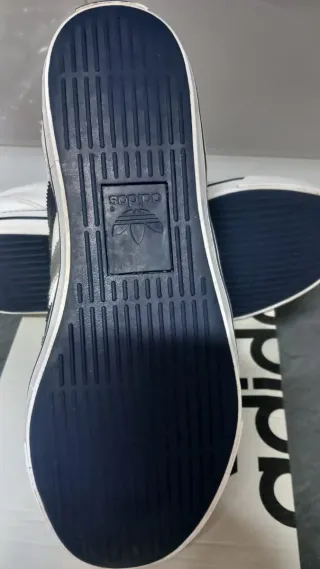 Zapatillas Adidas Originales Blancas y Azules