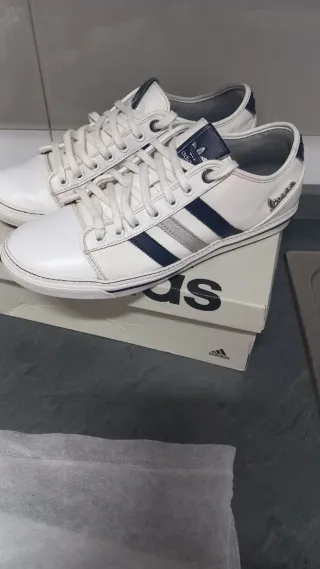 Zapatillas Adidas Originales Blancas y Azules