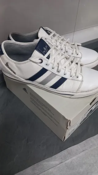 Zapatillas Adidas Originales Blancas y Azules