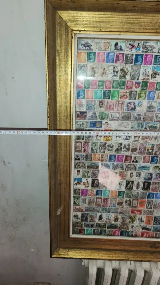 CUADRO VINTAGE CON SELLOS ESPAÑOLES ANTIGUOS