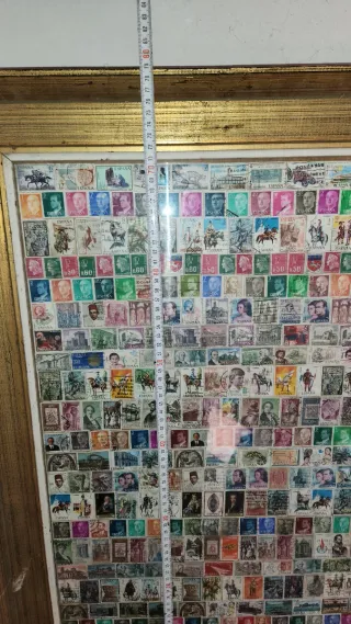 CUADRO VINTAGE CON SELLOS ESPAÑOLES ANTIGUOS