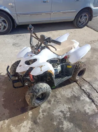 Quad 4 tiempos blanco