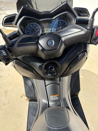 Yamaha X Max 300 - Año 2018 - 7000kms