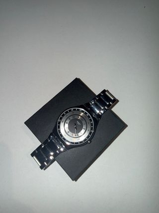 Reloj Swatch Swiss Negro y Plateado