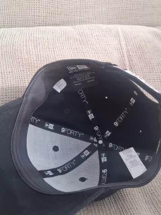 Gorra New Era Boston MLB Roja y Negra. Original.