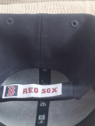 Gorra New Era Boston MLB Roja y Negra. Original.