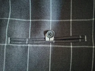 Chaqueta de vestir cuadros gris y líneas blancas