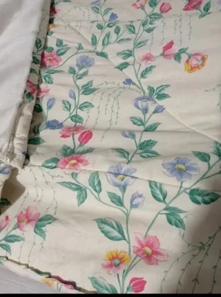 Edredón colcha cama de 90 cm.