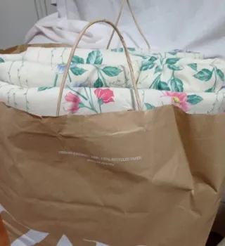 Edredón colcha cama de 90 cm.
