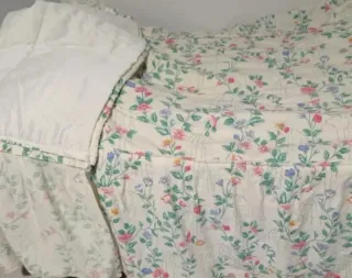 Edredón colcha cama de 90 cm.