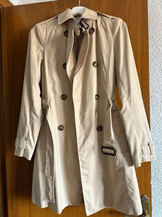 Gabardina Stradivarius Beige Talla M