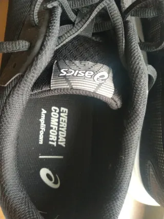 ASICS Zapatillas Negras. En perfecto estado!