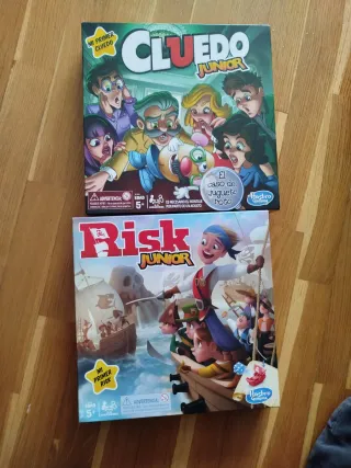 Juegos de mesa Cluedo Junior y Risk Junior