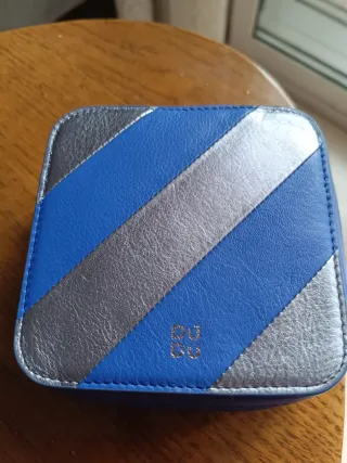 Estuche joyas DUDU azul y plateado nuevo de piel