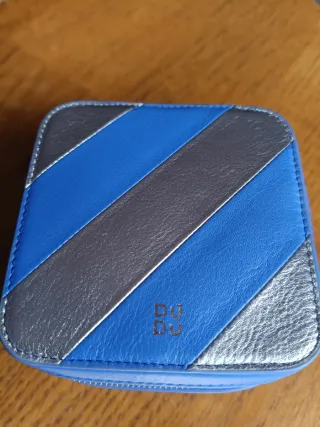 Estuche joyas DUDU azul y plateado nuevo de piel