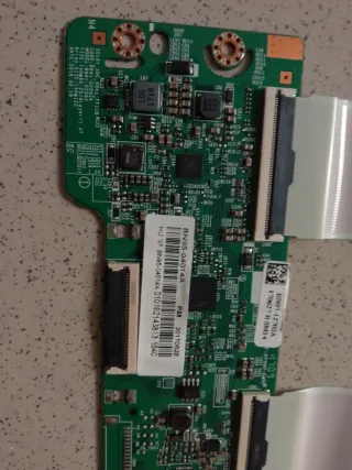 T-CON Samsung UE32M5605AK