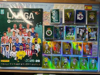 Colección completa sin pegar Hypermotion 25-26