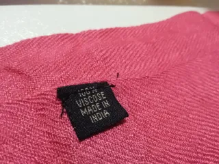 Sciarpa donna Sonia Buratti rosa con frange