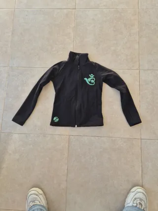 Chaqueta deportiva OM talla 6 y 10