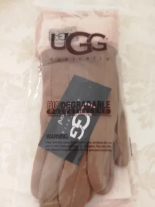 Guantes UGG Marrones y Beige nuevos a estrenar.