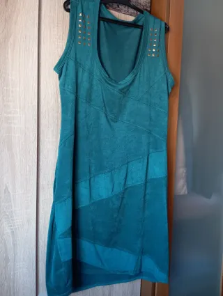 Vestido juvenil tirantes con tachuelas