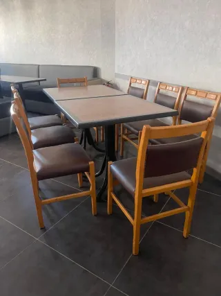 Mesa y Sillas Comedor Madera