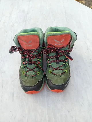 Scarponi trekking bimbo Salewa n. 34