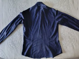 Camisa Estampada Azul y puntitos claros