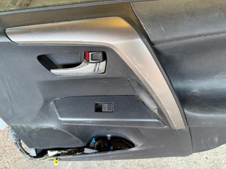 Puerta Delantera Derecha Toyota RAV4 2014