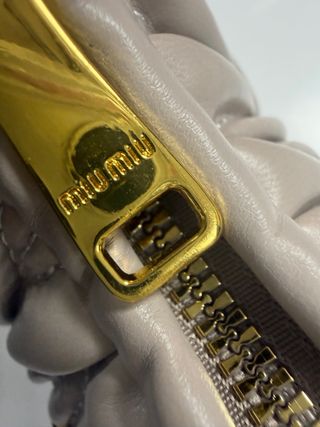 Borsa Miu Miu Beige e Oro