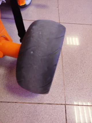 Triciclo Feber Evolutivo Azul y Naranja