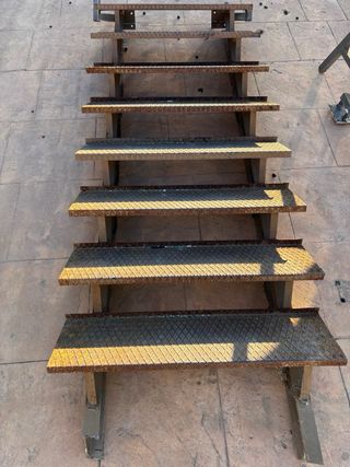 Escalera metálica exterior
