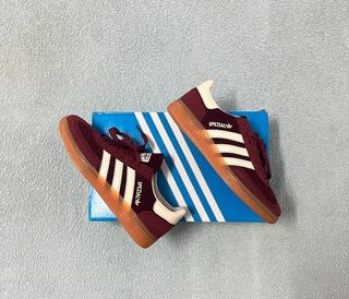 adidas Zapatillas Sin Usar en caja mujer Talla 36