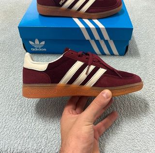 adidas Zapatillas Sin Usar en caja mujer Talla 36