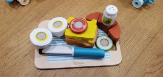 Set di giocattoli per treni e costruzioni in blocchi