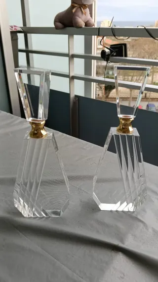 Juego tocador metacrilato detalles dorados