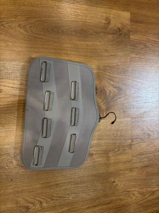 Percha organizadora para cinturones/corbatas