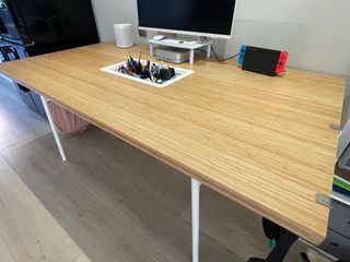 Mesa escritorio IKEA madera bambú
