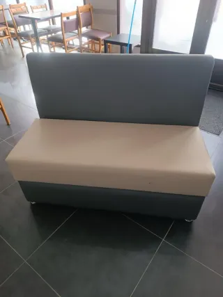 Sofás de piel beige y gris