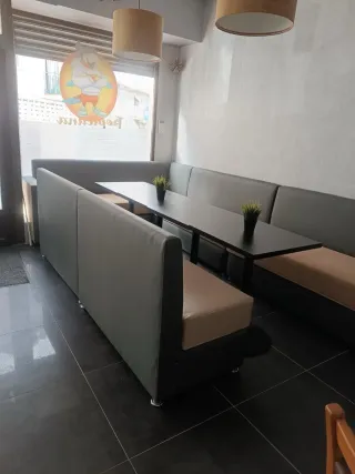 Sofás de piel beige y gris