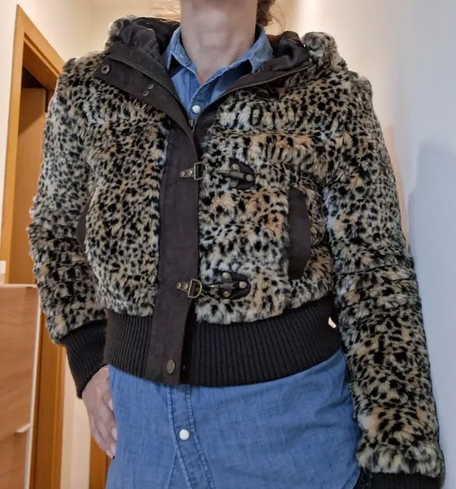 Chaqueta pelo Zara Animal Print Talla M