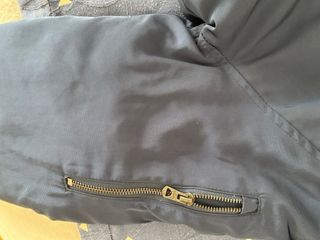 Abrigo Zara niño azul marino con capucha