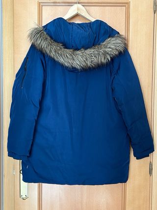 Abrigo Zara niño azul marino con capucha