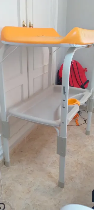 Bañera-cambiador plegable Jane Flip