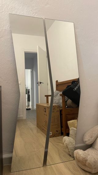 Espejos Asimétricos Ikea