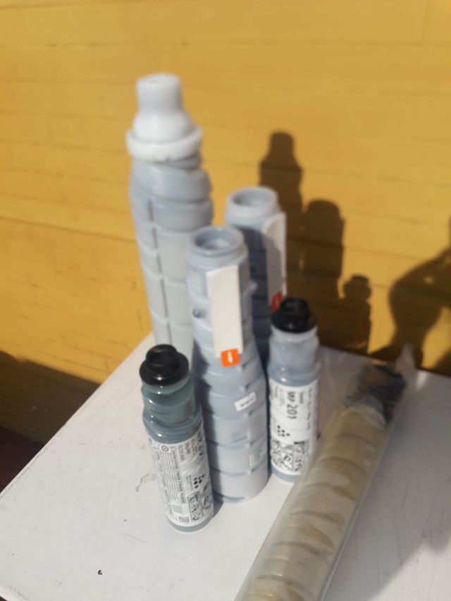 Lote de garrafas de toner Ricoh e Minolta