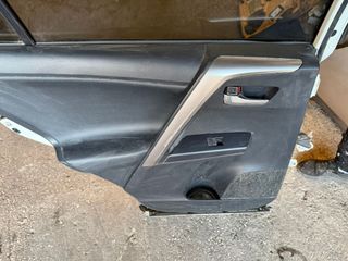 Puerta Trasera Izq. Toyota RAV4 2014